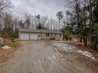 93 Railroad Ave, Springvale, ME 04083