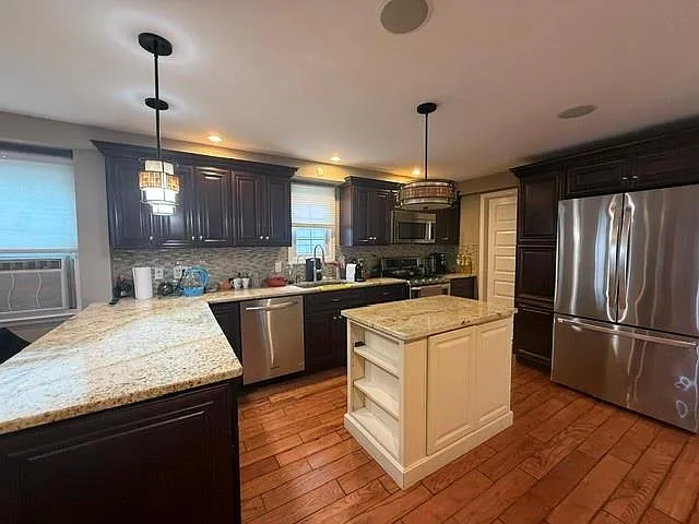 27 Melba Ct