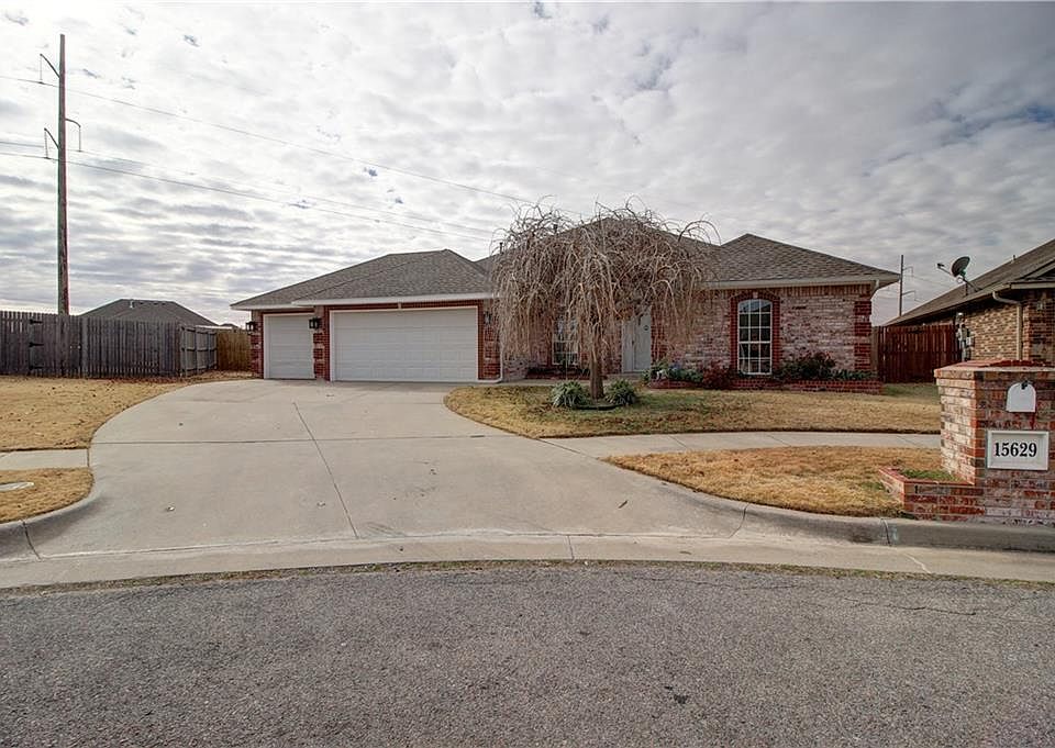 1st image of 15629 Stone Meadows Dr