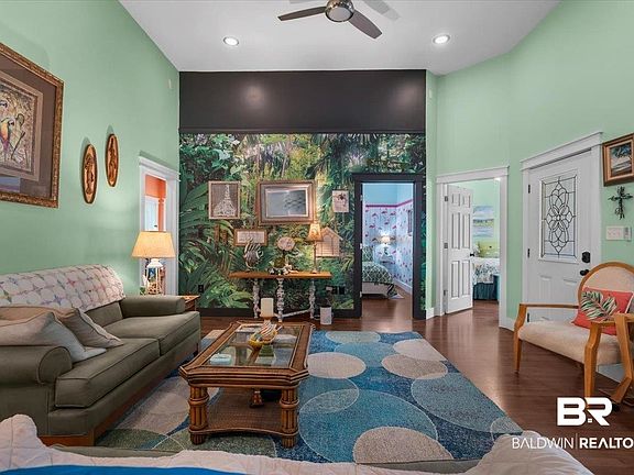 5th image of 357 Buena Vista Dr