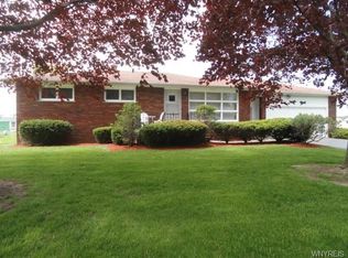 4460 Miller Rd, Niagara Falls, NY 14304