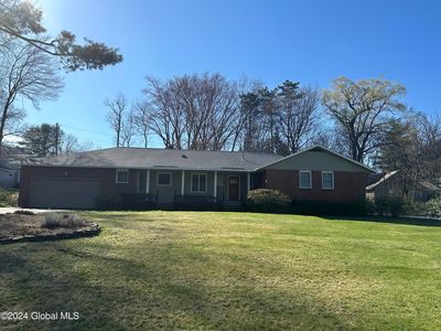 1353 Rowe Road, Niskayuna, NY, 12309