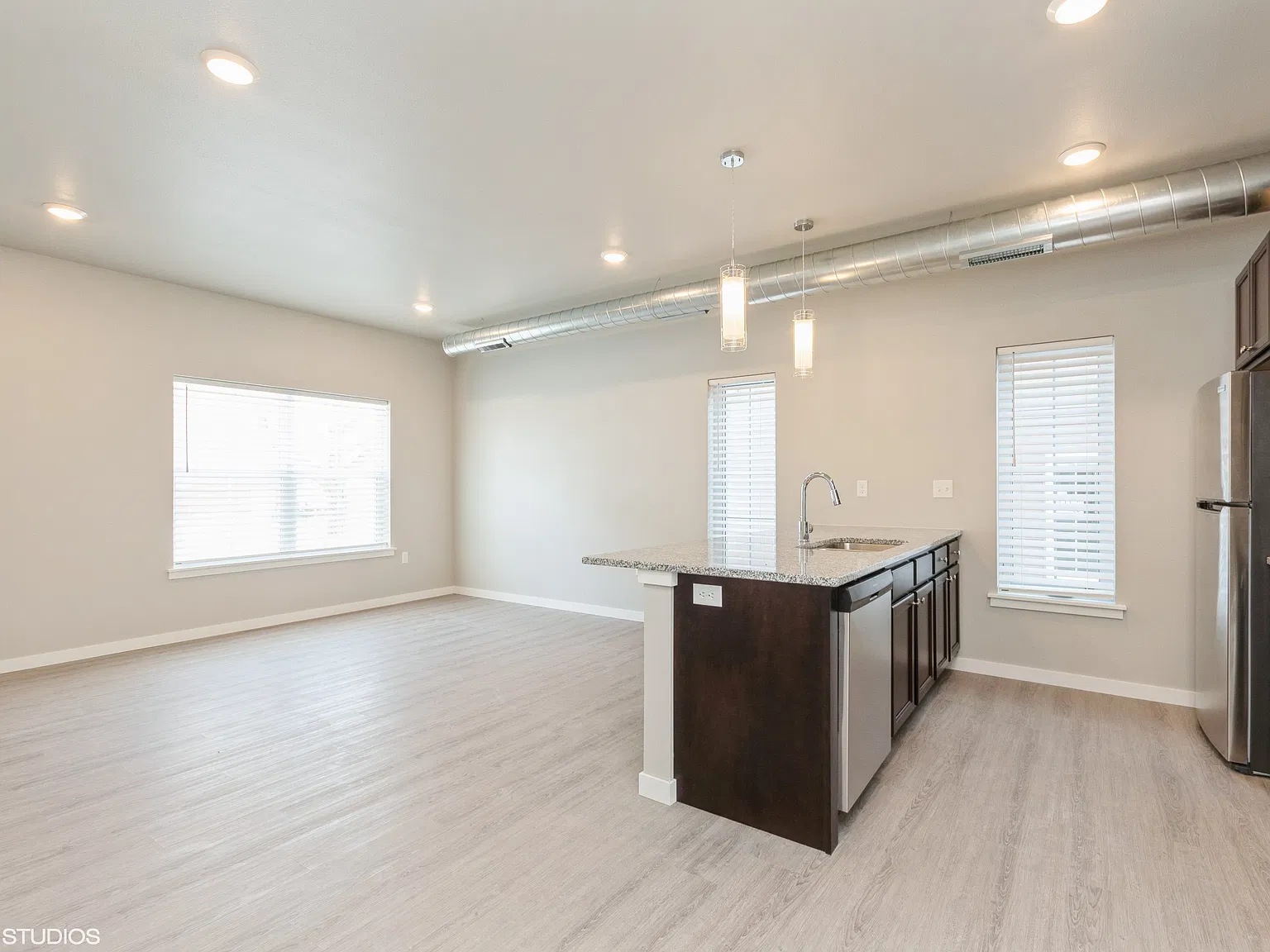 Villas at The Hub Townhome - 3 Bed/2.5 Bath — Photo 4