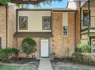 7913 Ellinger Ln, Houston, TX 77040