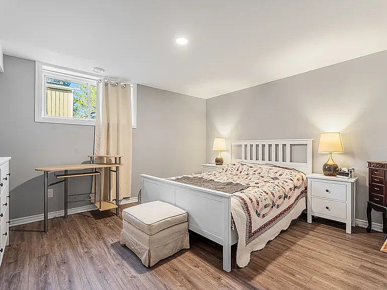 2 bed, 1600 sqft, $1,931 — Photo 3