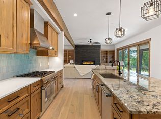 33 Leachman Ln, Bozeman, MT 59718