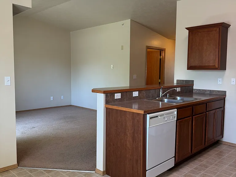 Four Oaks Kitchen-Bar-Living Room