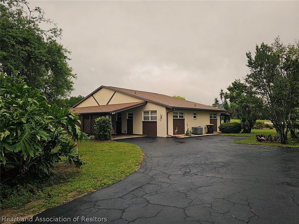 2402 Golf Hammock Dr