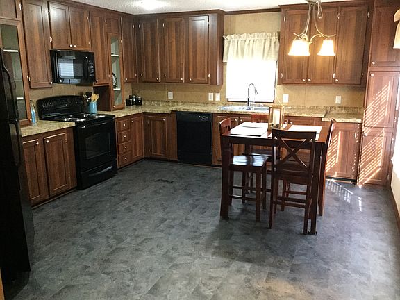 2nd image of 127 F St