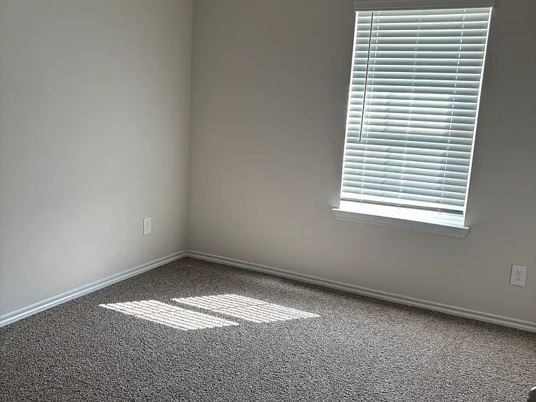 300 Wild Rose Way — Photo 6