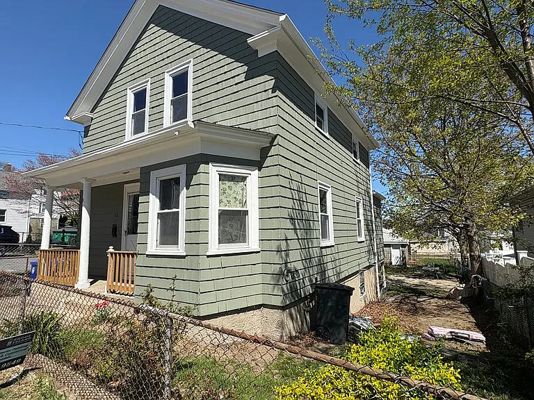 13 Clyde St — Photo 26