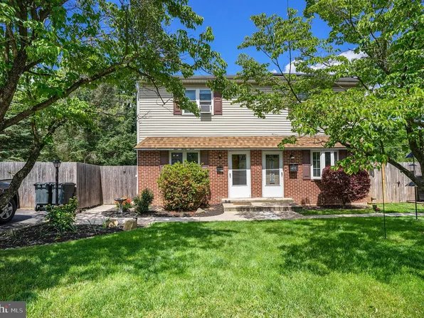 433 S Main St, Spring City, PA 19475