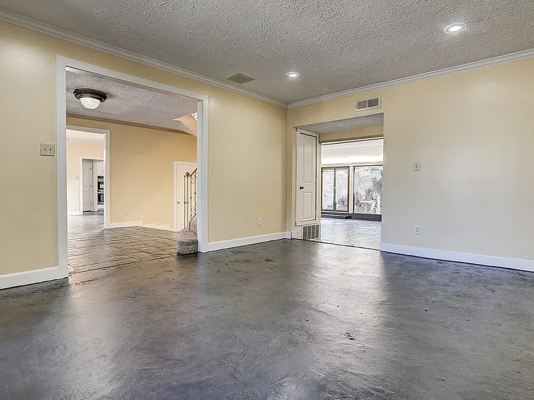 5203 Braesvalley Dr — Photo 19