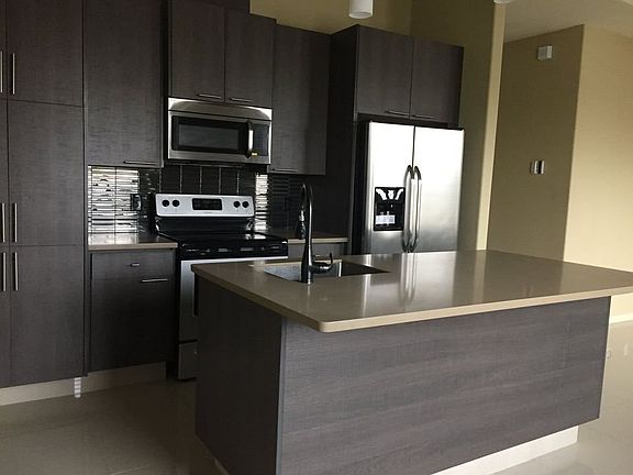 5th image of 1206 Upas Dr #1