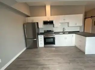 39 Mississaga St W #7, Orillia, ON L3V 3A5