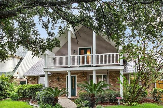 1st image of 4533 Chateau Dr
