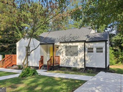 657 Woods Dr NW, Atlanta, GA, 30318
