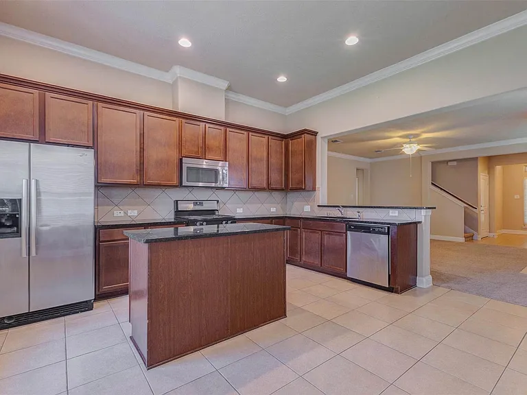 6107 Nicholas Ln — Photo 8