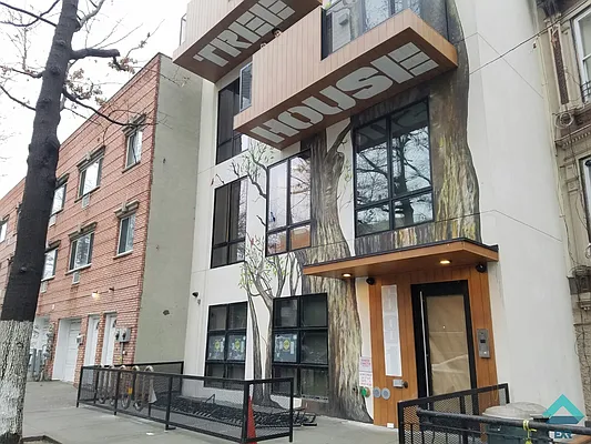 Rented by EXR | media 51