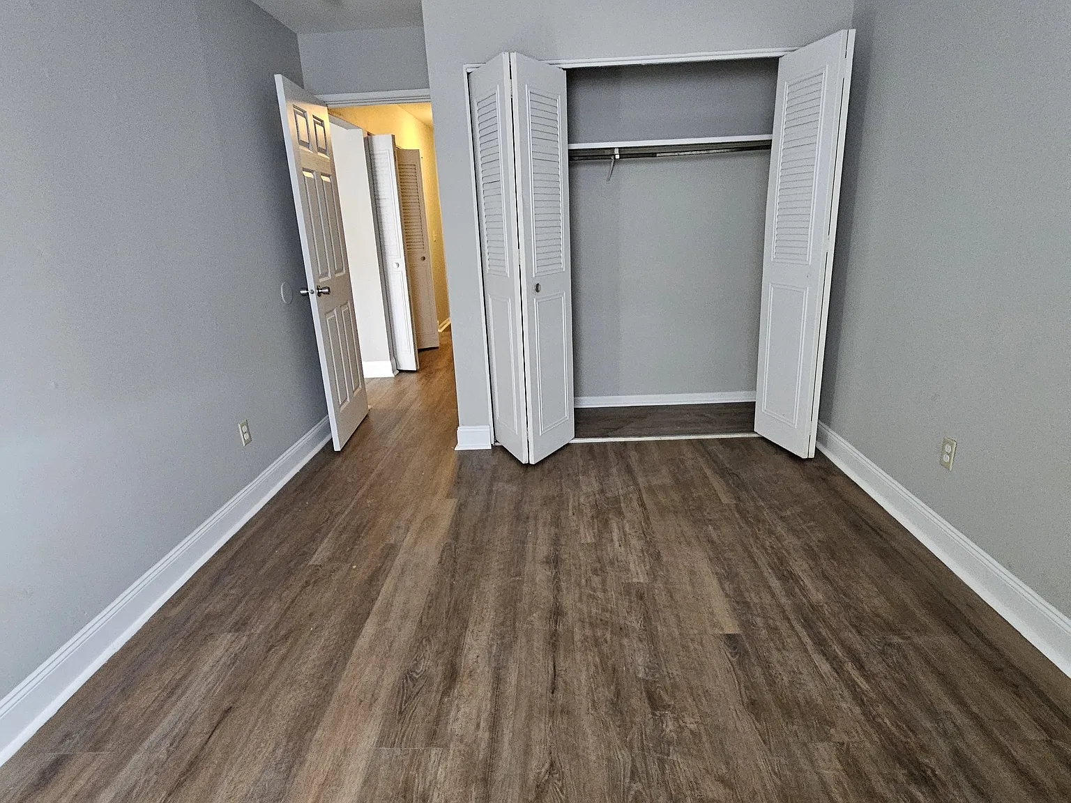 Studio, $1,350 — Photo 4