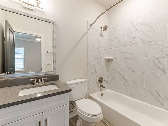 5th image of 3353 Norris St
