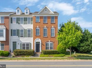 42830 Nations St, Chantilly, VA 20152