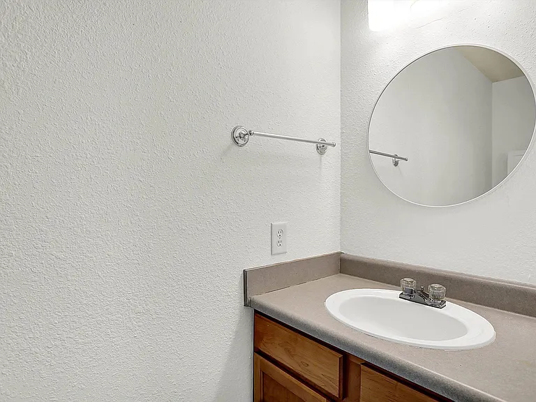 5611 W Tensleep Rd — Photo 11
