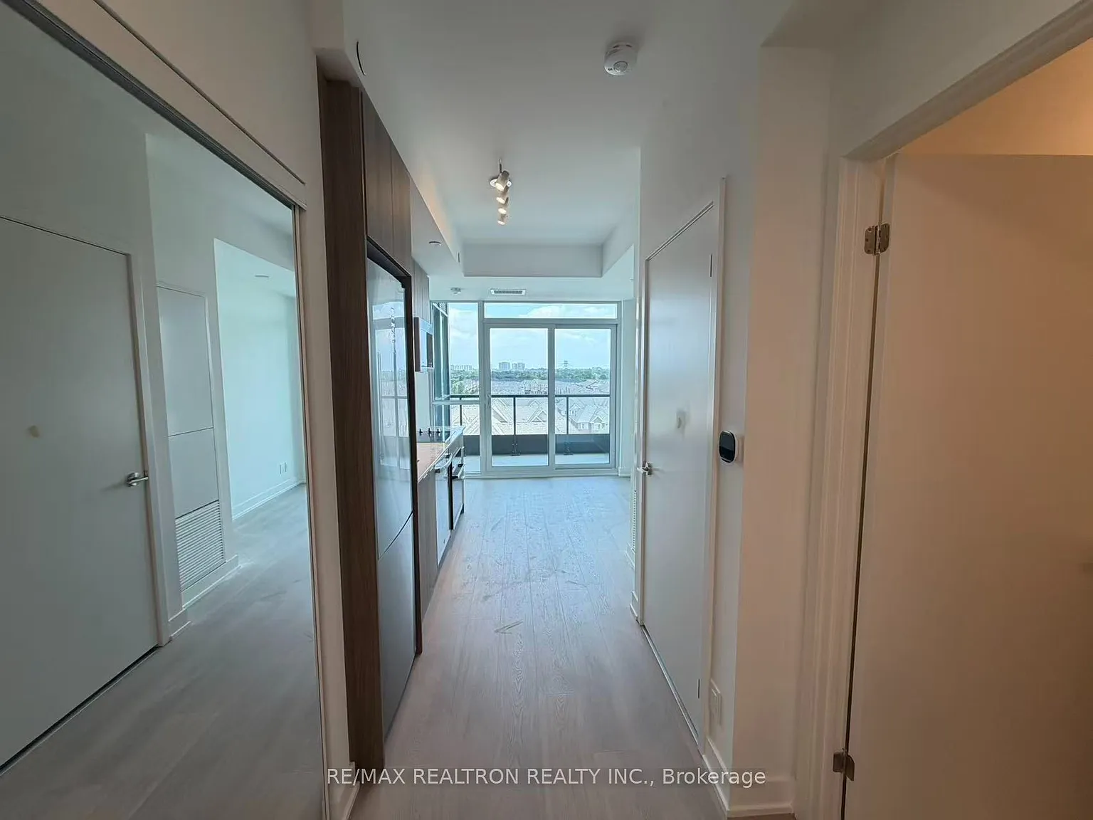 1 bed, $1,800 — Photo 3