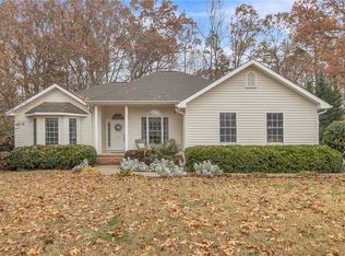 717 Sunny Shore Ln, Anderson, SC 29621