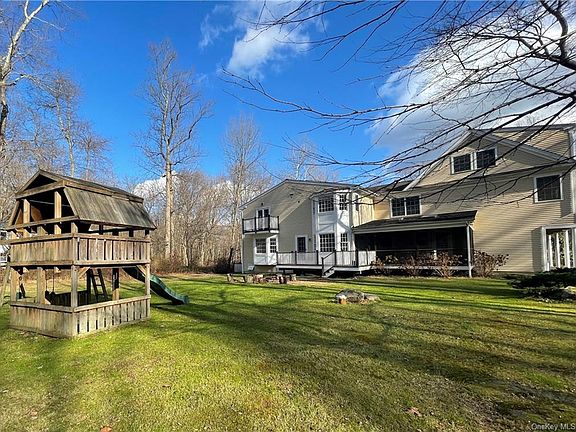 4th image of 16 Robinswood Ln