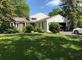 1918 Templar Dr, Naperville, IL 60565