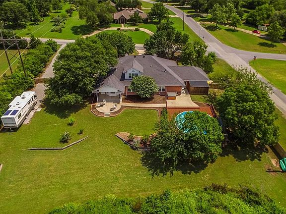 5th image of 4510 Vista Lagos Dr