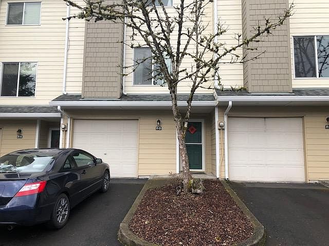 1st image of 13216 NE Salmon Creek Ave Unit F2