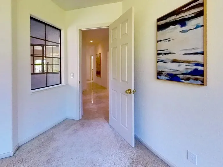 18 Foothill Pl — Photo 23