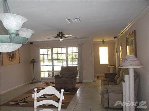 2nd image of 2132 NE 67th St