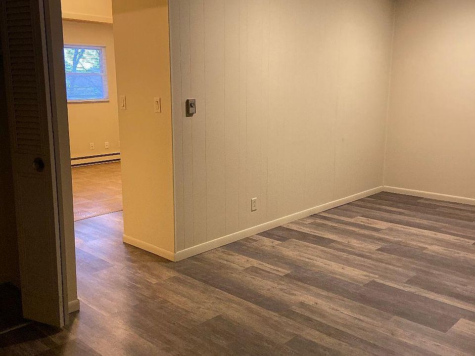 1st image of 501 Joliet St APT 34