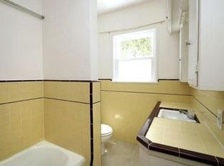 116 S Halcyon Rd, Arroyo Grande, CA 93420