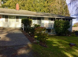 17416 97th Pl SW APT B, Vashon, WA 98070