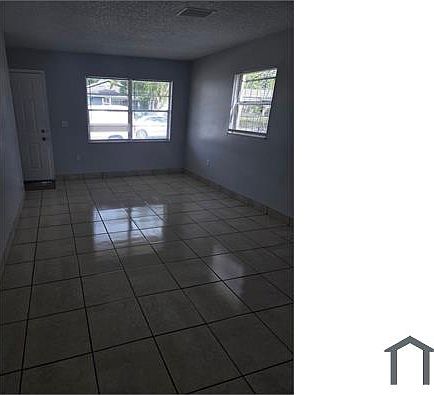 3rd image of 1312 W Walnut St