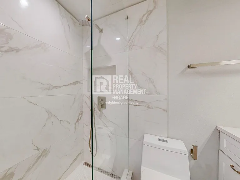 4307 Gilbert Ave #306 — Photo 30
