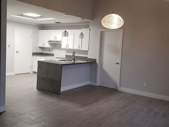 4th image of 1719 Guadalajara Ave