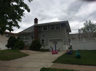 1874 43rd St, Pennsauken, NJ 08110