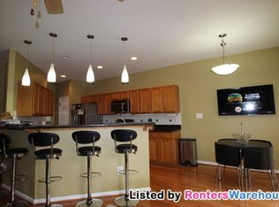 43520 Jubilee St, Chantilly, VA 20152