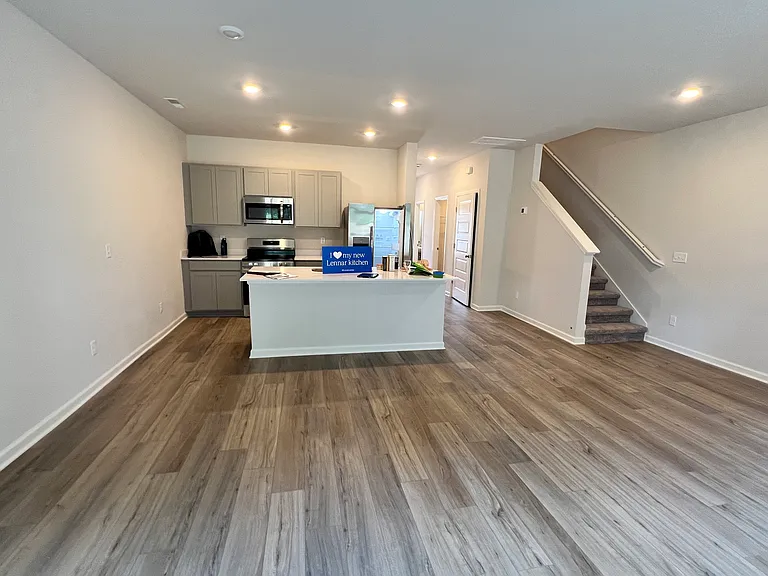 797 Big Bend Ct — Photo 1