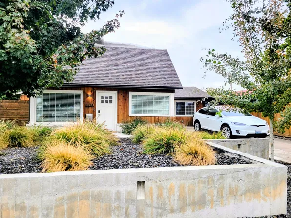 823 Orondo Ave, Wenatchee, WA 98801