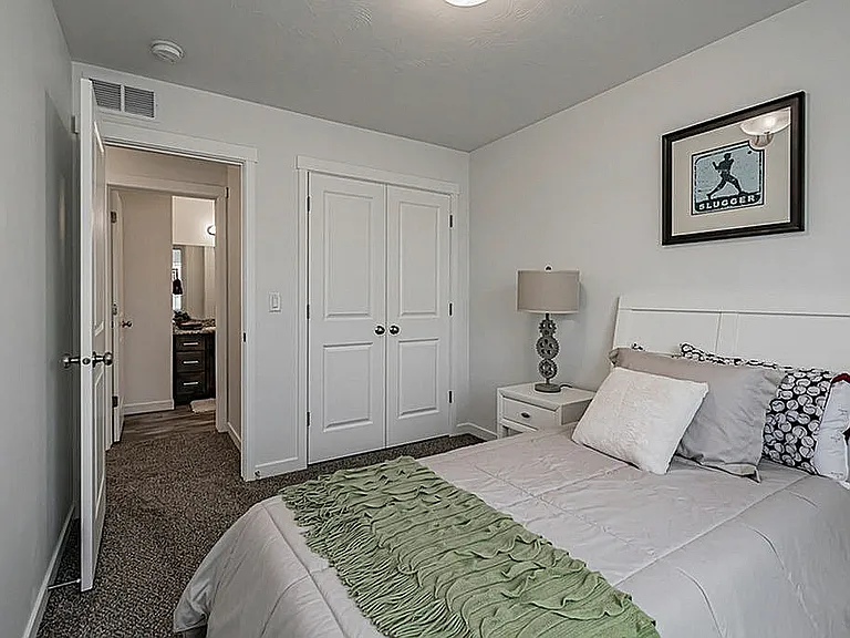 52-Bed3