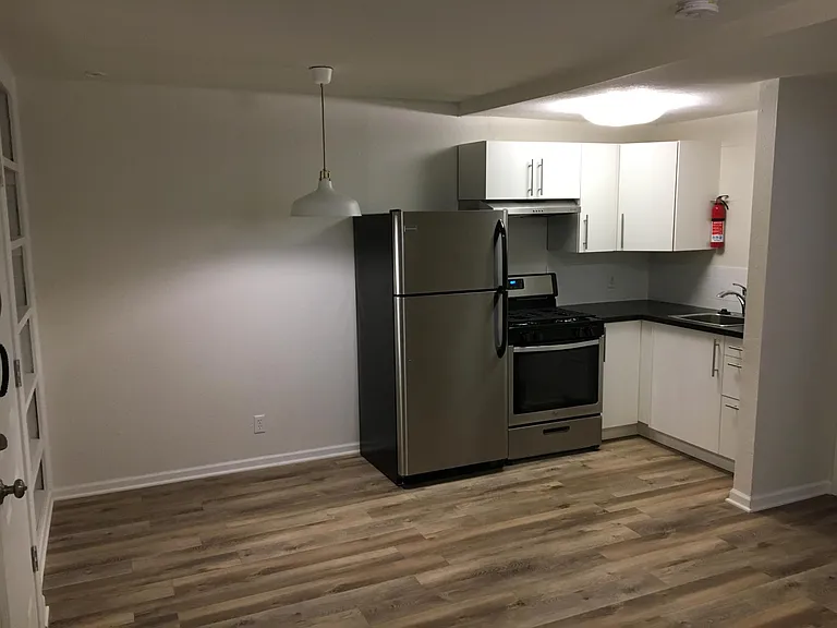 2810 W 42nd Ave #4 — Photo 5