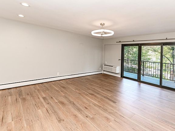 3rd image of 1815 Wm H Taft Rd APT 207