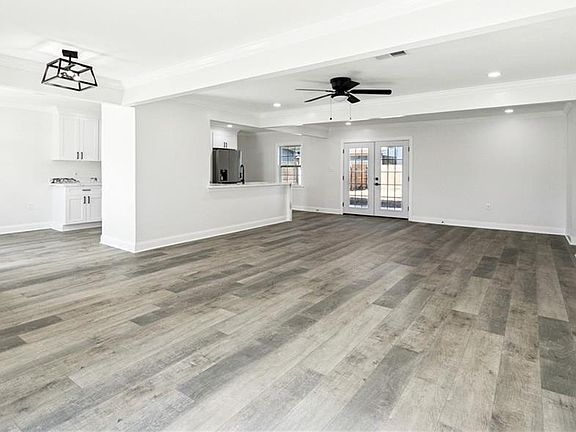 4th image of 3804 Chriswood Ln