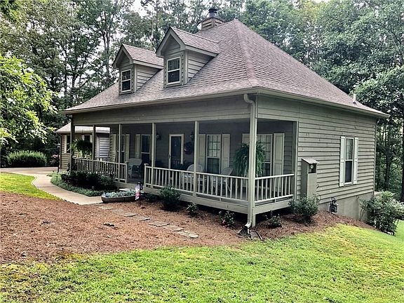 5th image of 550 Westwoods Dr